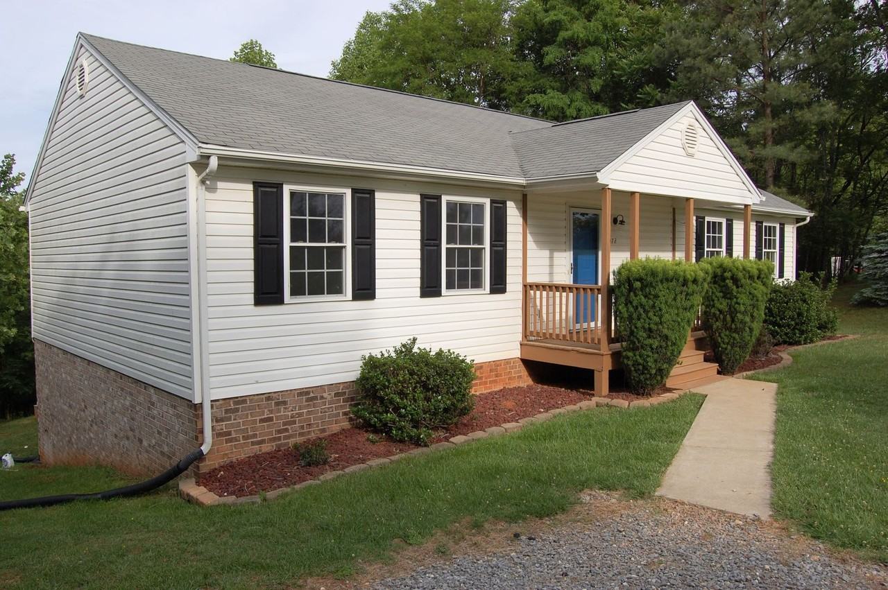 3072 Crockett Rd - Photo 2 of 29