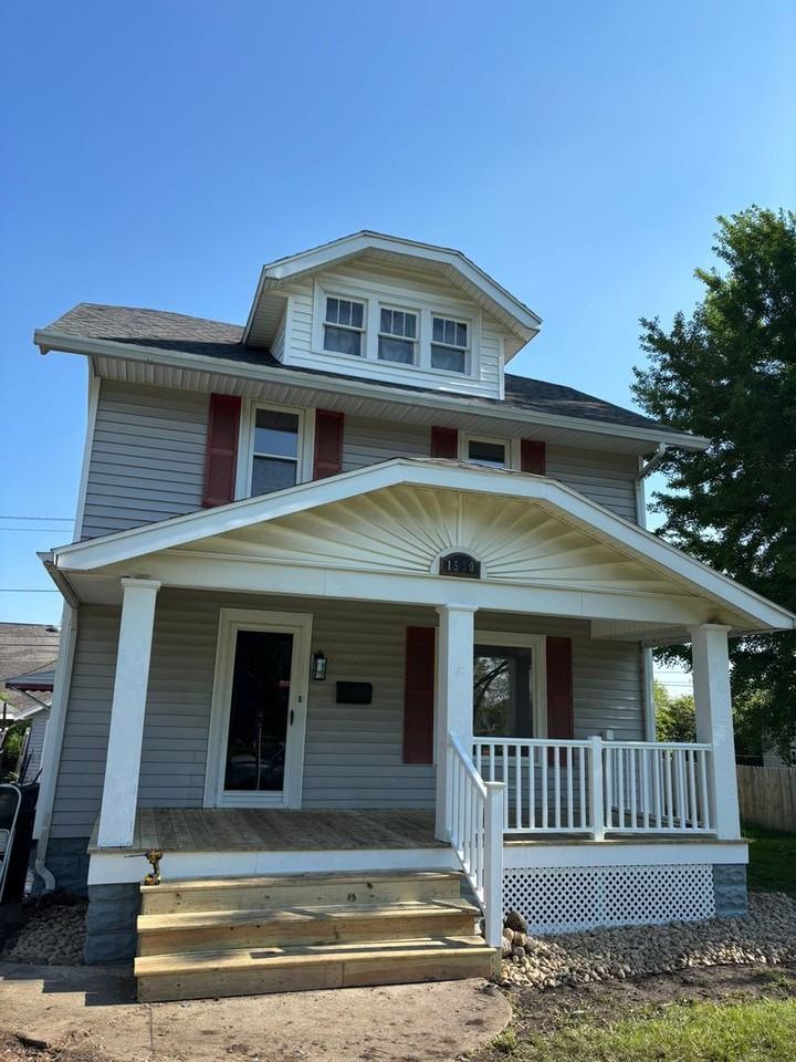 1530 W Wayne St - Photo 2 of 13