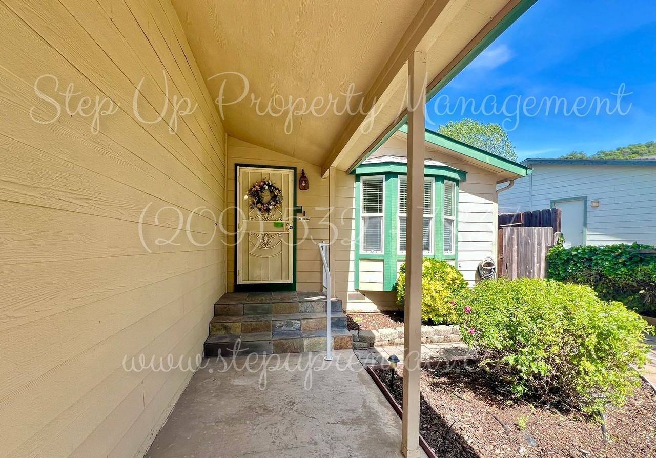 18497 Well House Dr - Photo 3 of 27