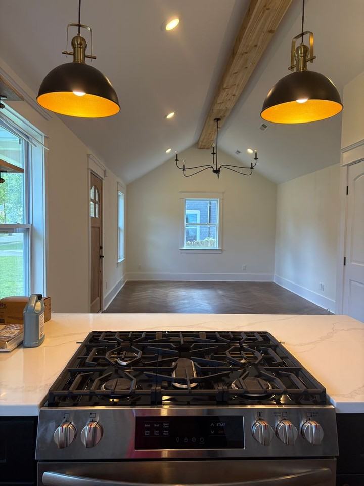 1708 Marsden Ave - Photo 5 of 19