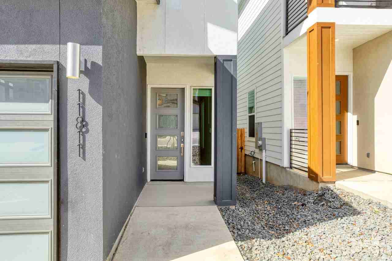 11831 Zarkava Way - Photo 3 of 32