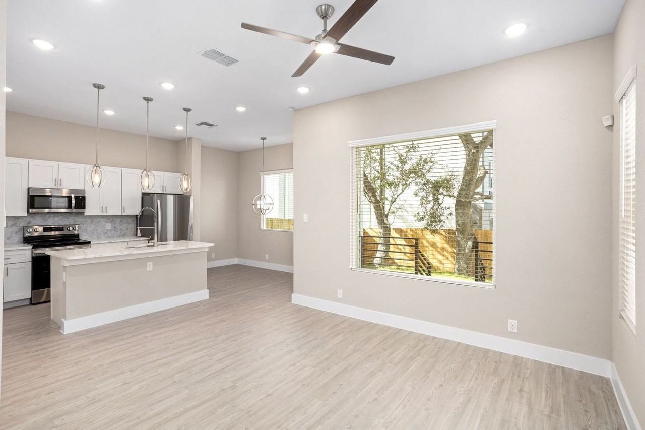 11831 Zarkava Way - Photo 6 of 32