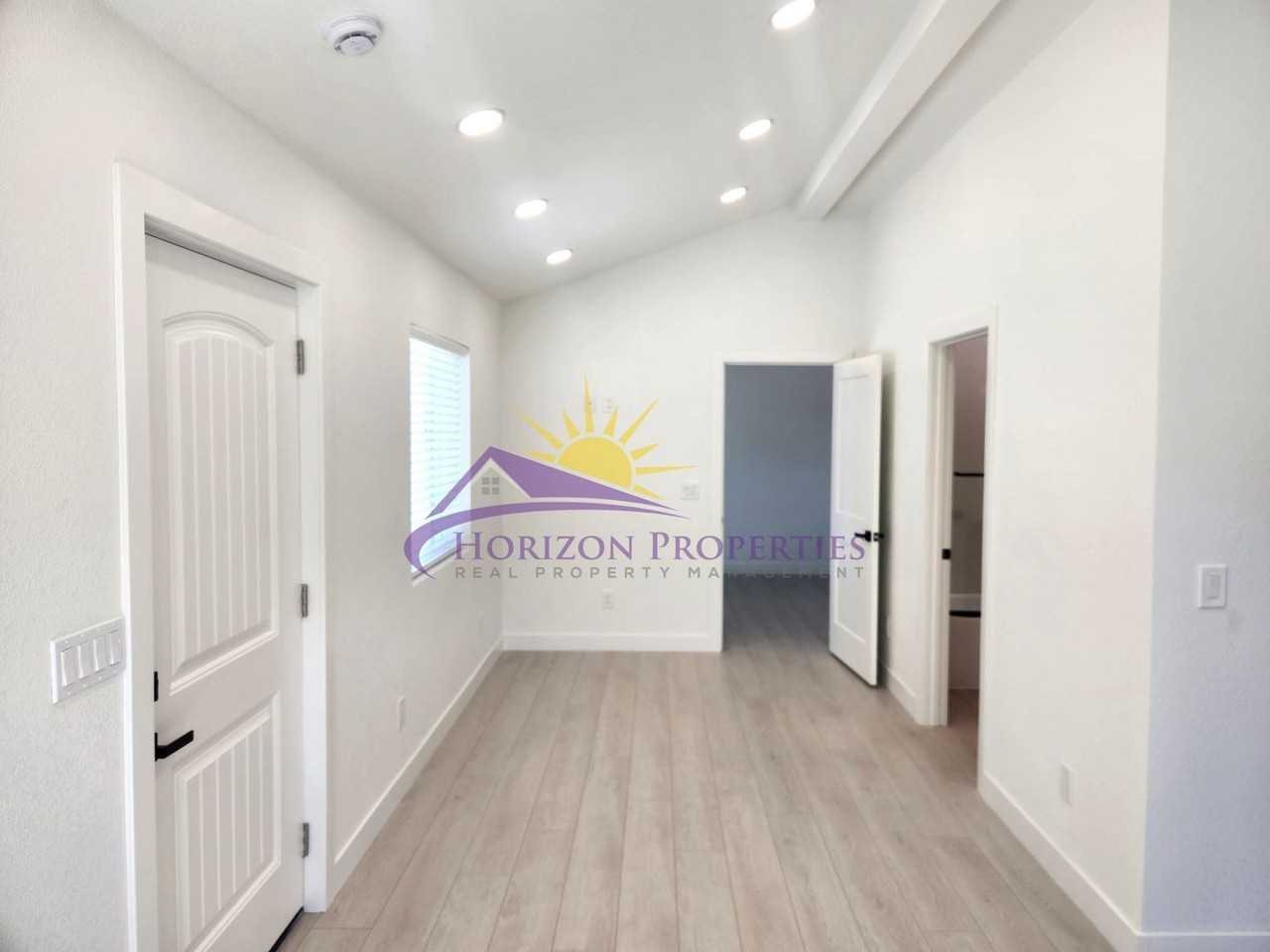 5922 Deary Way - Photo 3 of 13