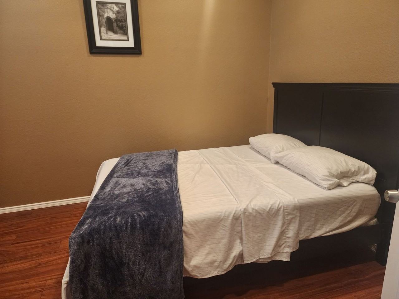 2468 Ranchview Dr - Photo 3 of 20