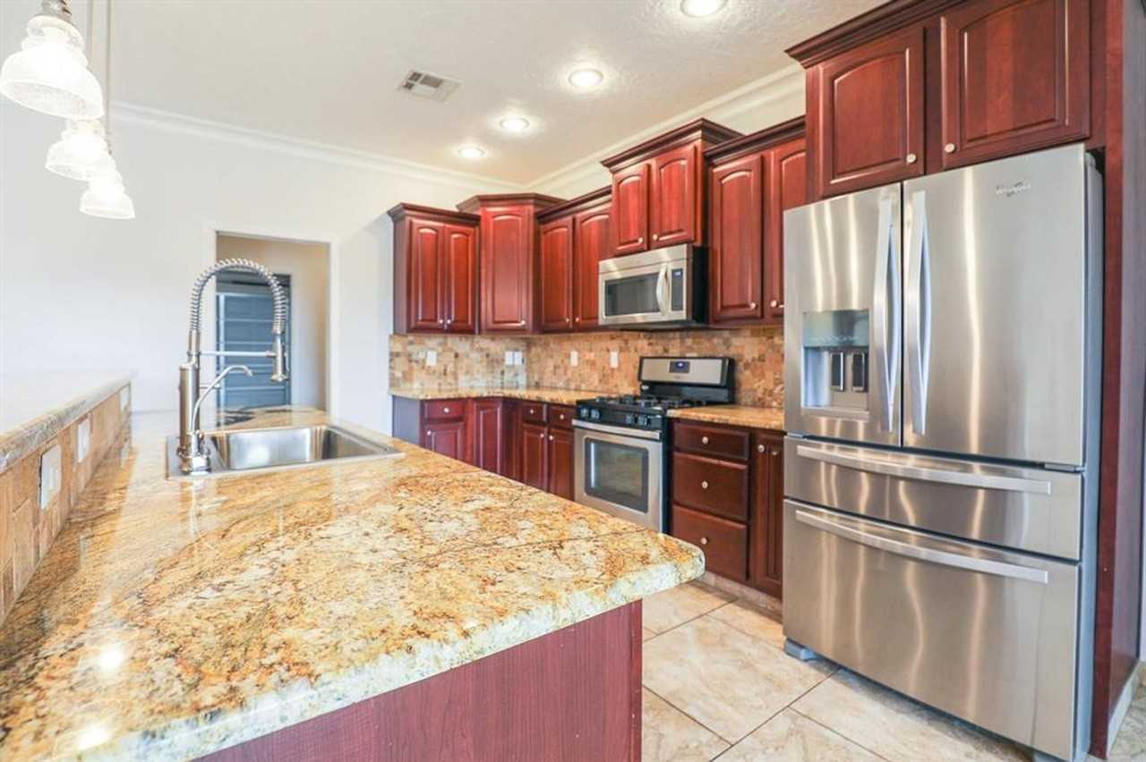 568 San Simon Dr - Photo 2 of 6