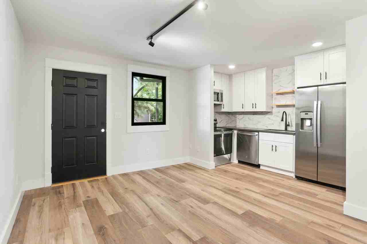 4421 4421 Burgundy - 201 #201 - Photo 2 of 10