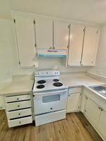 featured image of 905 S Russell Ave