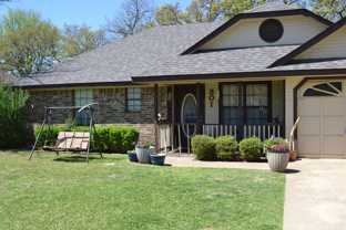 301 Joshua St - Photo 1 of 1