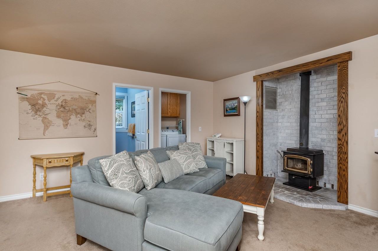 1410 Sw Islander Ln - Photo 6 of 34