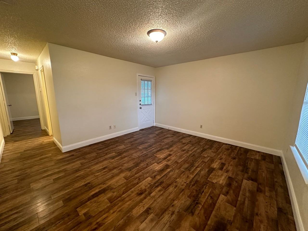 5413 5413 - 5415 Brookhollow Drive - Photo 3 of 24