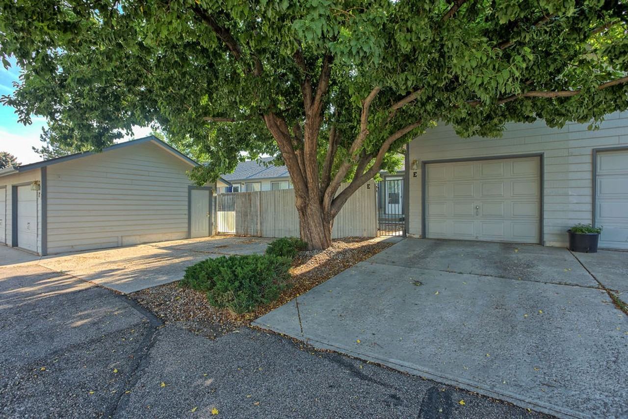 3025 W Stuart St - Photo 2 of 27