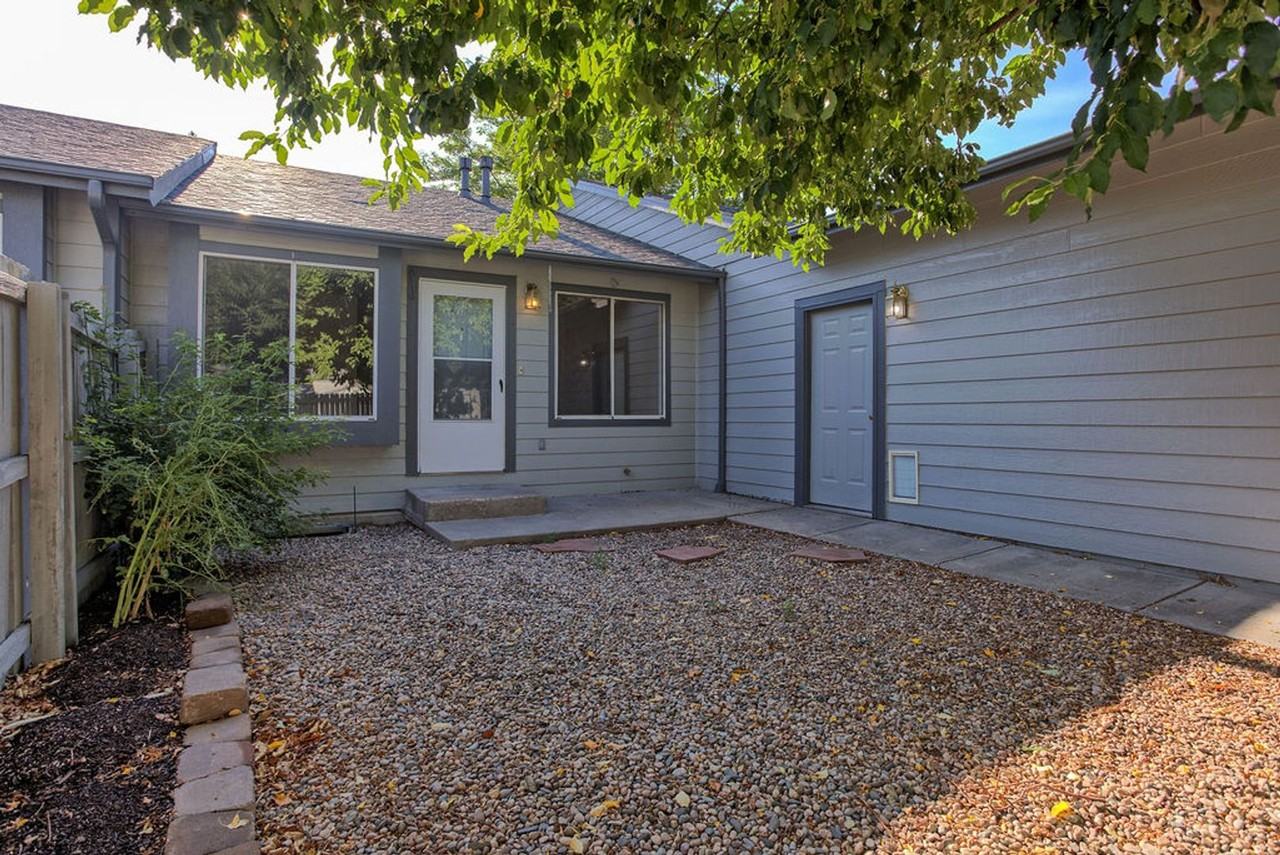 3025 W Stuart St - Photo 4 of 27
