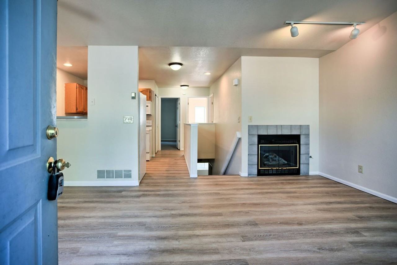 3025 W Stuart St - Photo 6 of 27