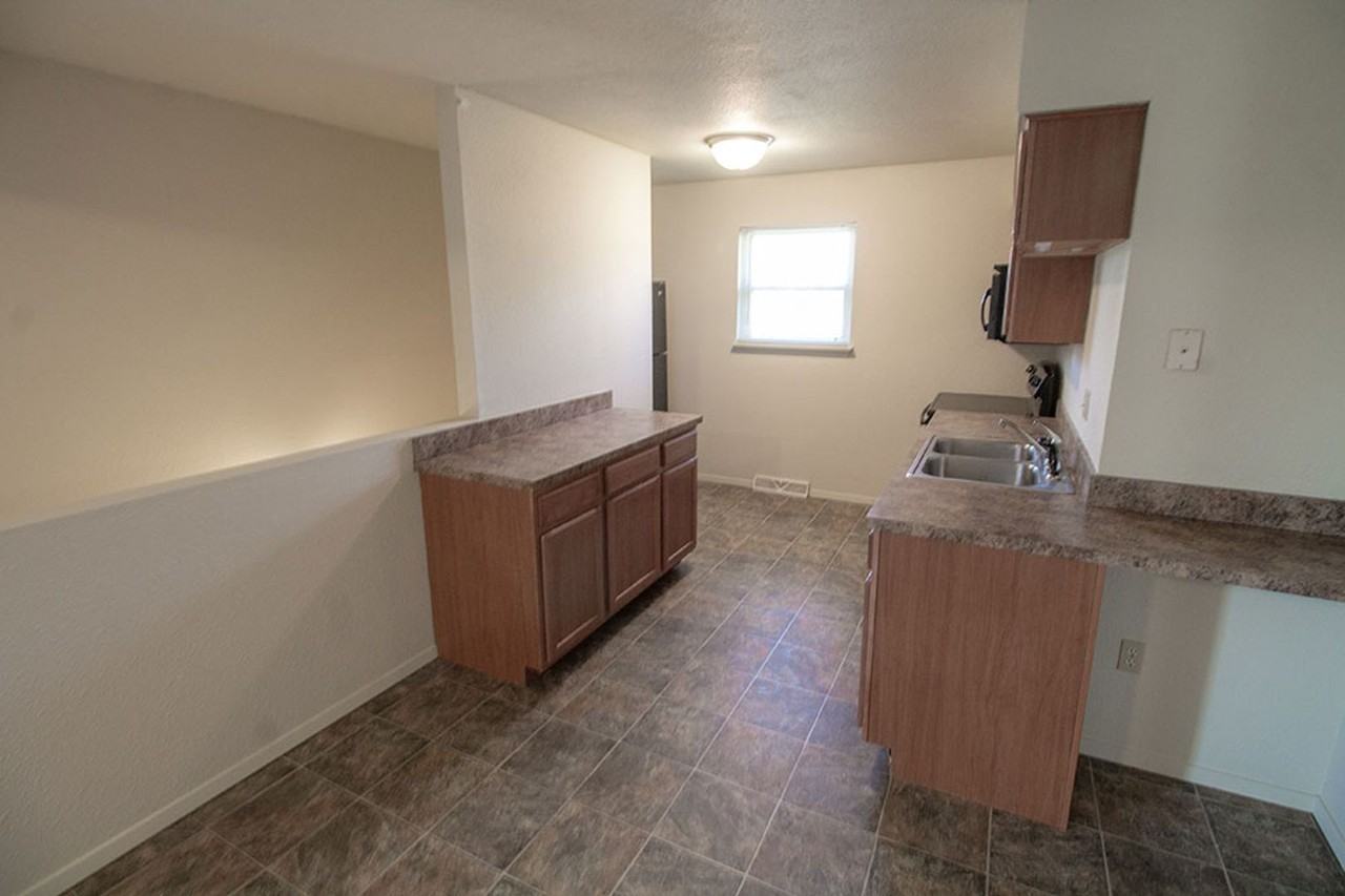 1007 W Ash St - Photo 6 of 40