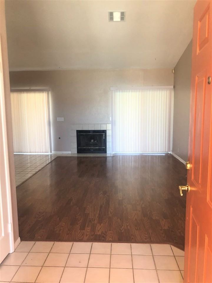 20808 Village Pkwy - Photo 7 of 20