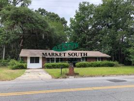 303 Edgewater Rd - Photo 1 of 1