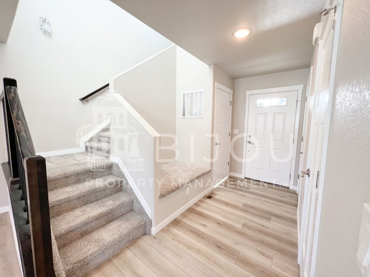 4908 Wolf Moon Dr - Photo 3 of 33