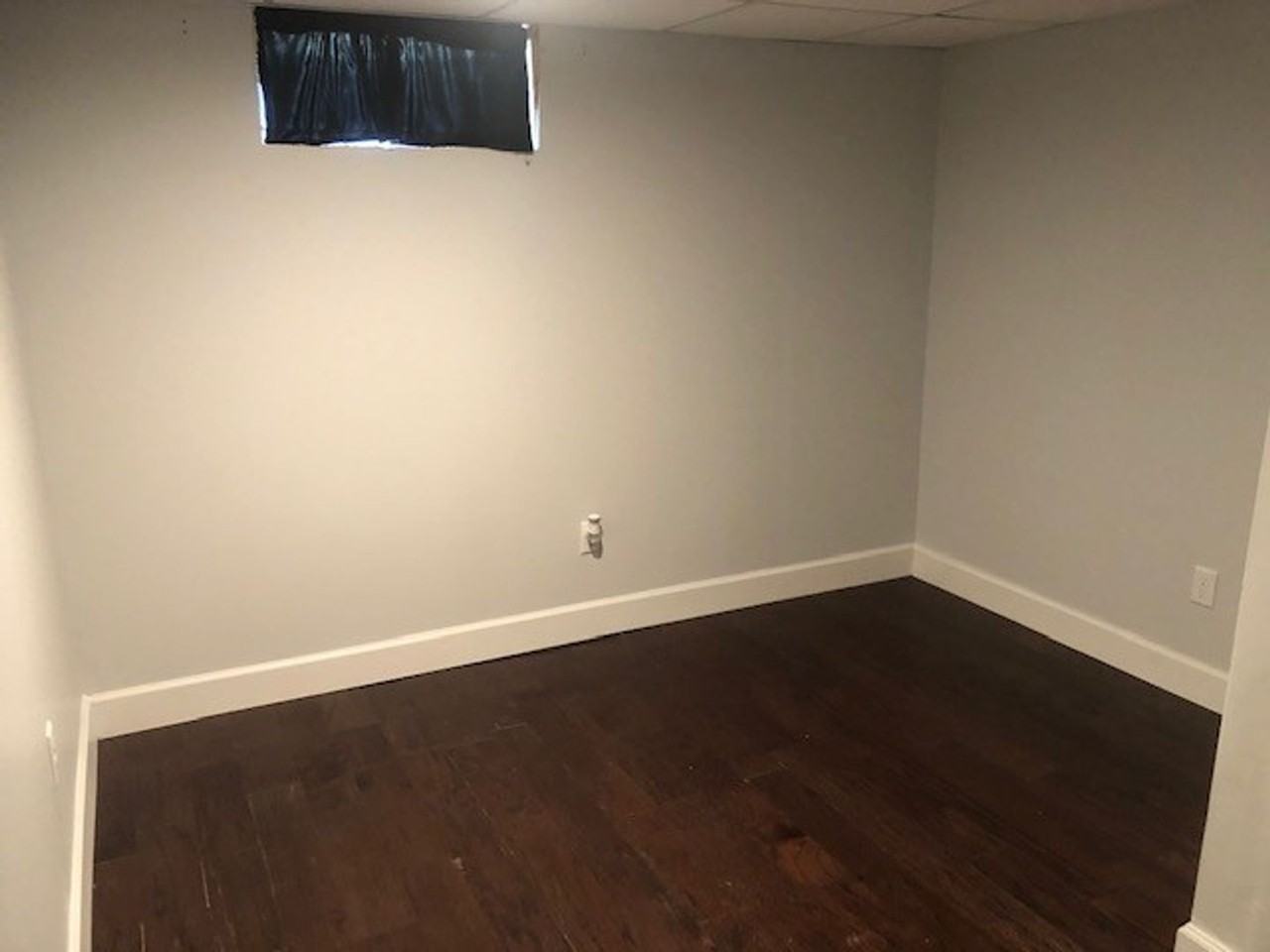 808 17th St - Photo 2 of 16