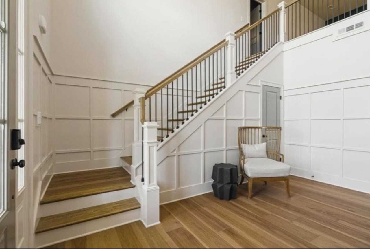 7277 Ludlow Dr - Photo 3 of 35