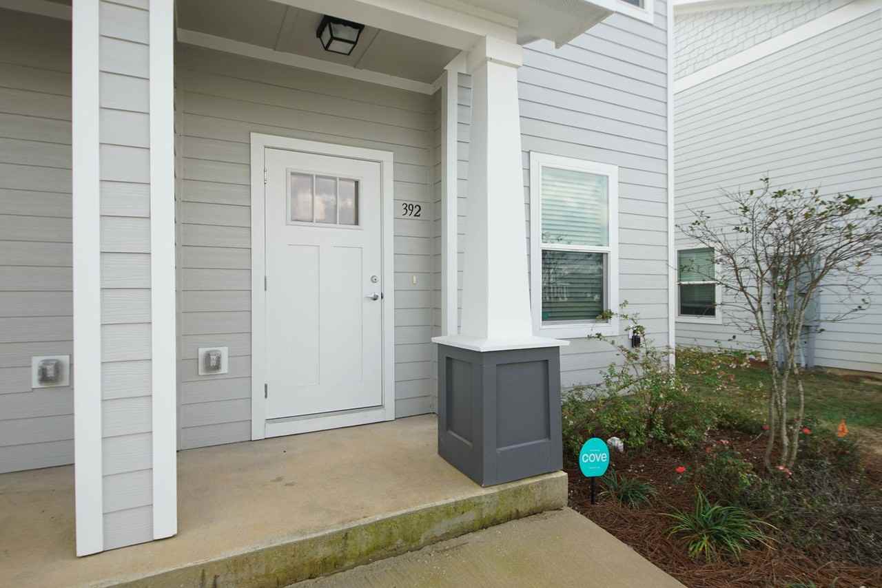 392 Date Palm Ln - Photo 4 of 37