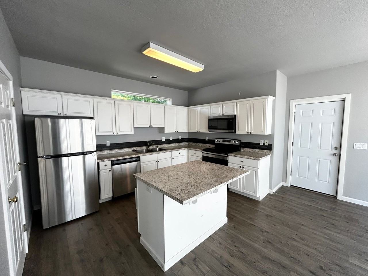 16987 Sw Kattegat Dr - Photo 5 of 22