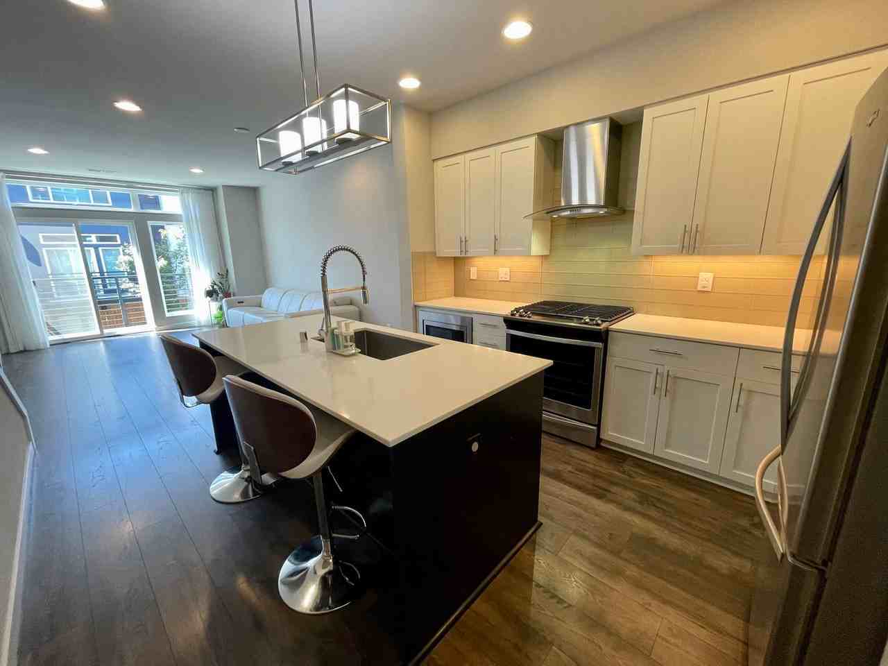 1525 139th Ct Ne - Photo 2 of 25