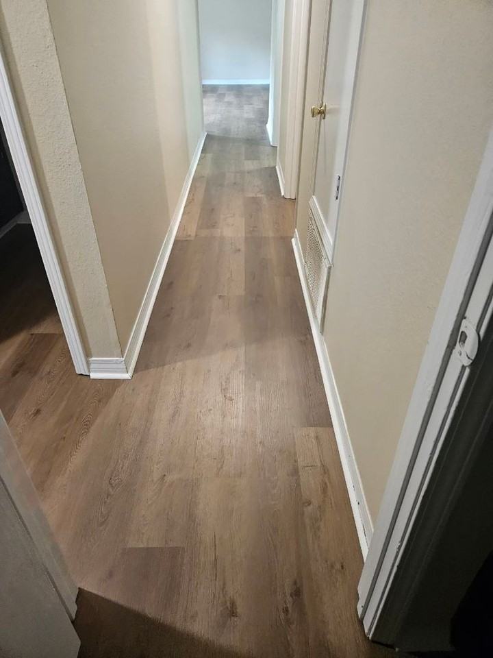 3370 Dandale Dr - Photo 3 of 15