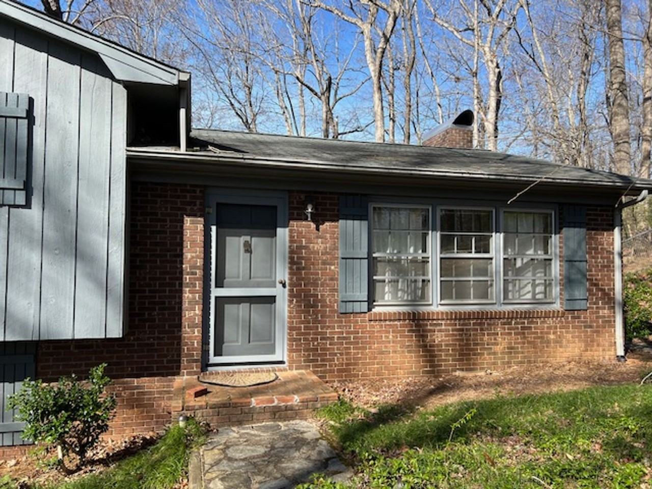 111 Keller Ave - Photo 3 of 21