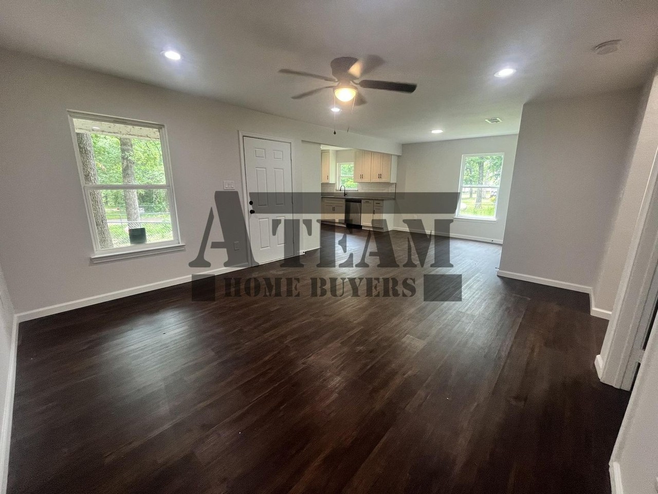 142 Forrest Oaks Dr - Photo 3 of 22