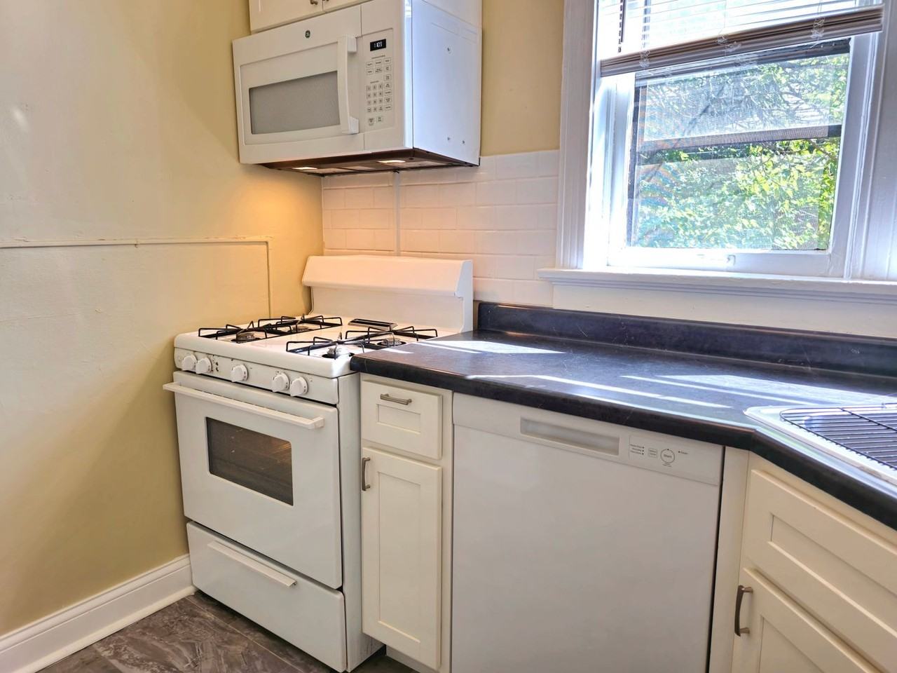 Bay Window Properties - Photo 2 of 15