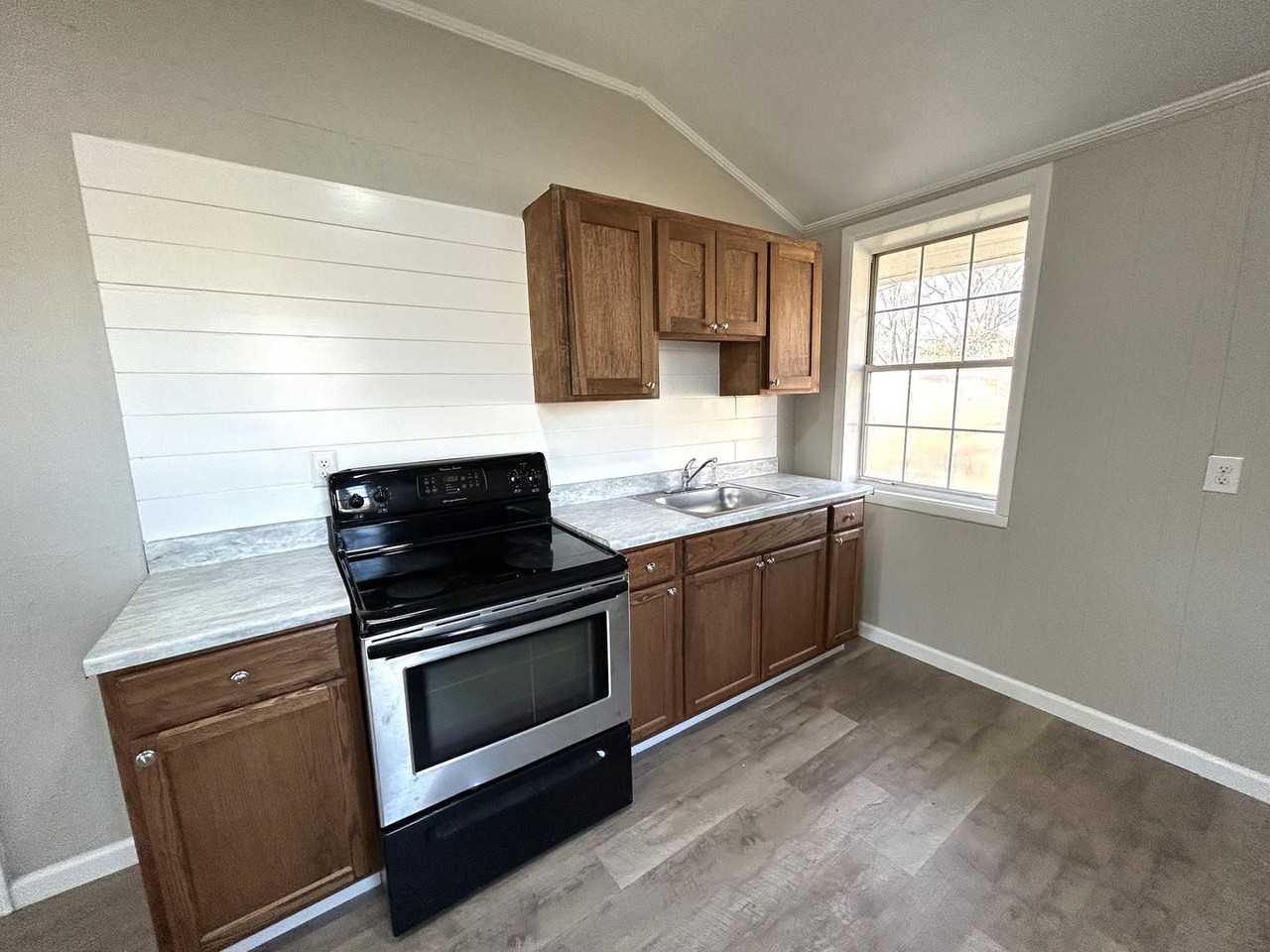 206 Bundrum Dr Nw - Photo 3 of 7