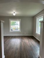 featured image of 314 W 5th St S