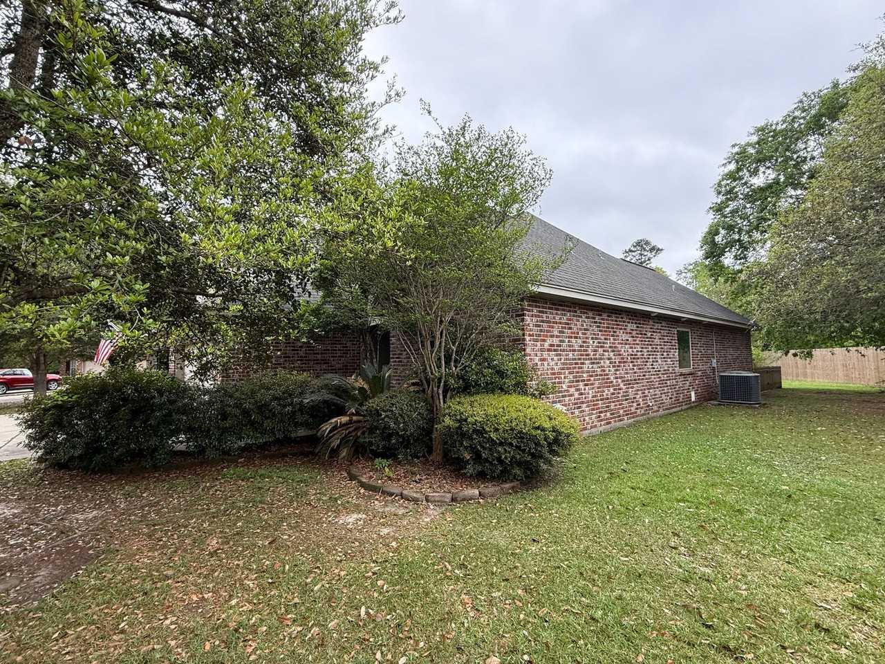 137 Cornerstone Dr - Photo 4 of 31