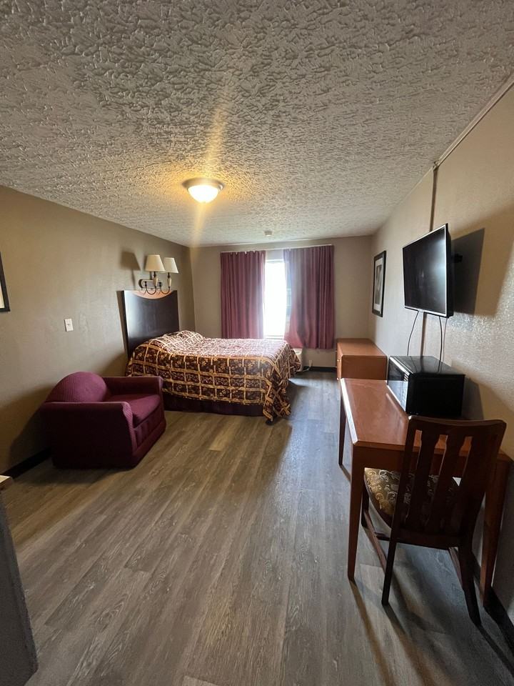 Goldstar Micro Apartments - Photo 3 of 3