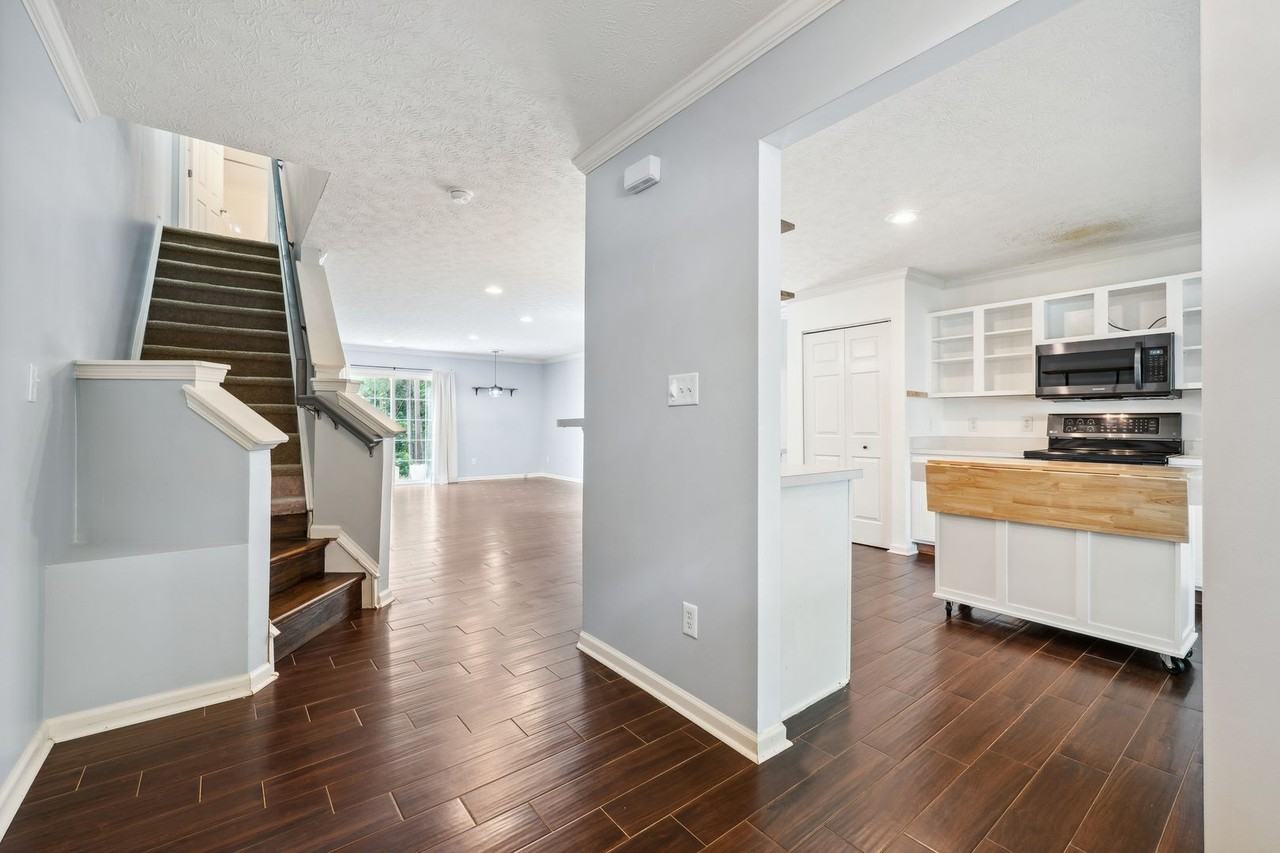 3141 Ivey Wood Lane - Photo 2 of 23