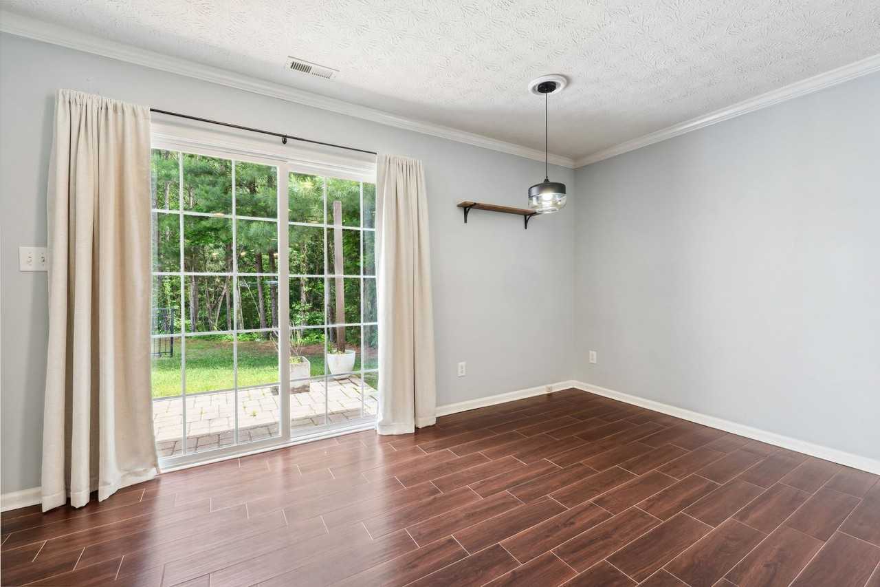 3141 Ivey Wood Lane - Photo 7 of 23