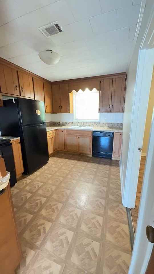 1201 N 8th Ave - Photo 2 of 13