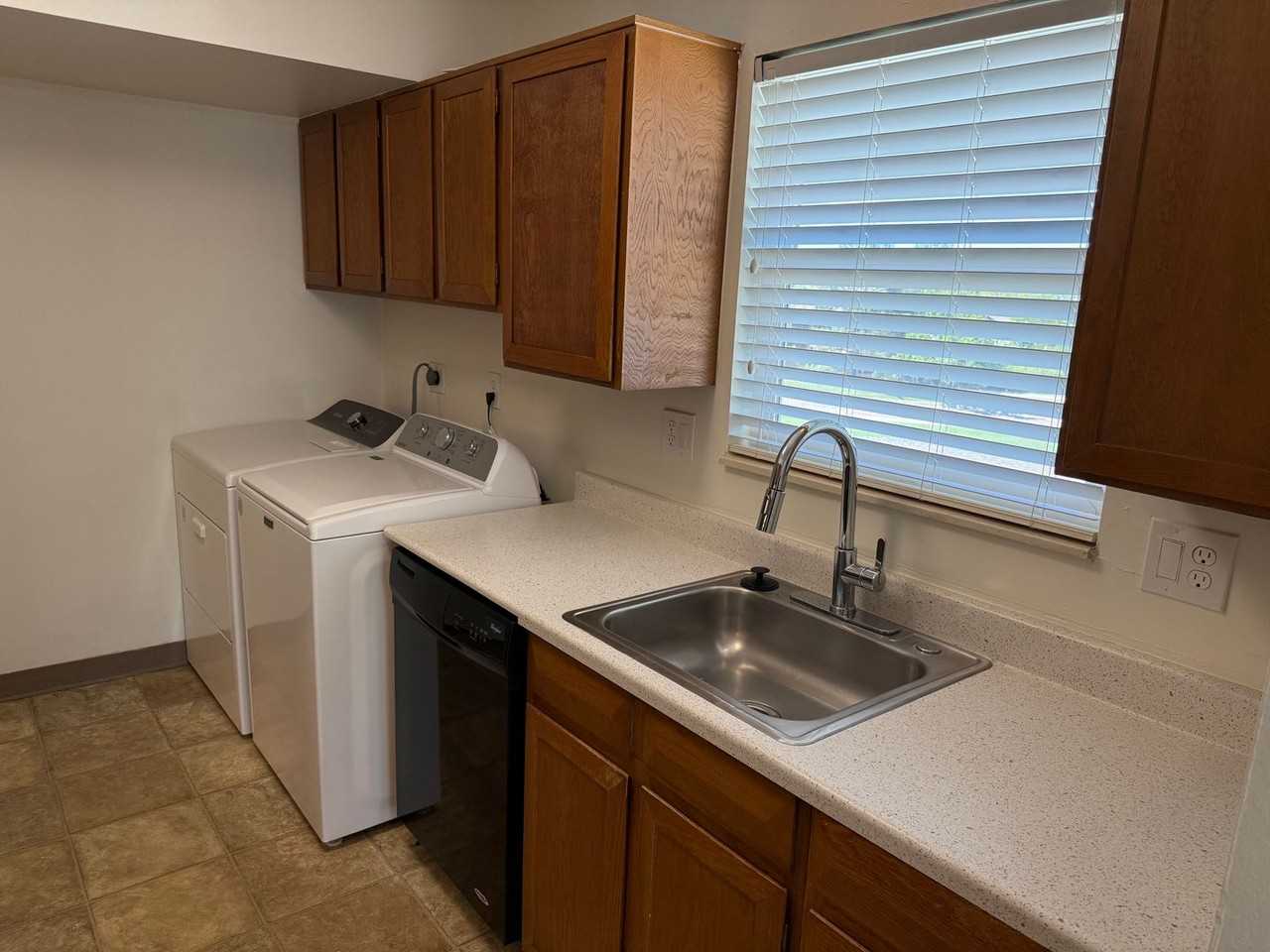 7354 S Xenia Cir - Photo 2 of 16