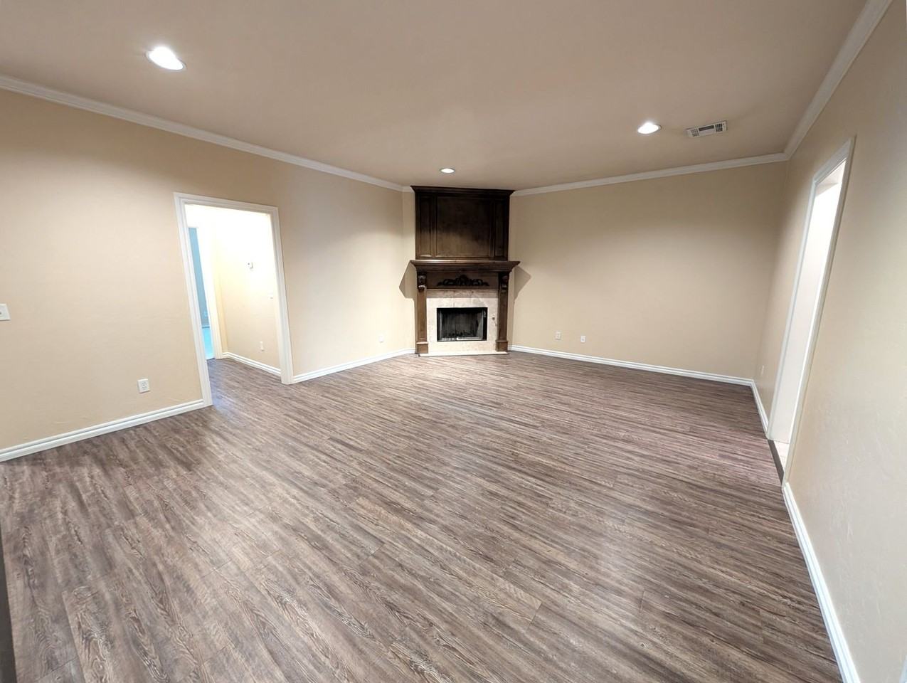 17115 Cedar Dr - Photo 2 of 17