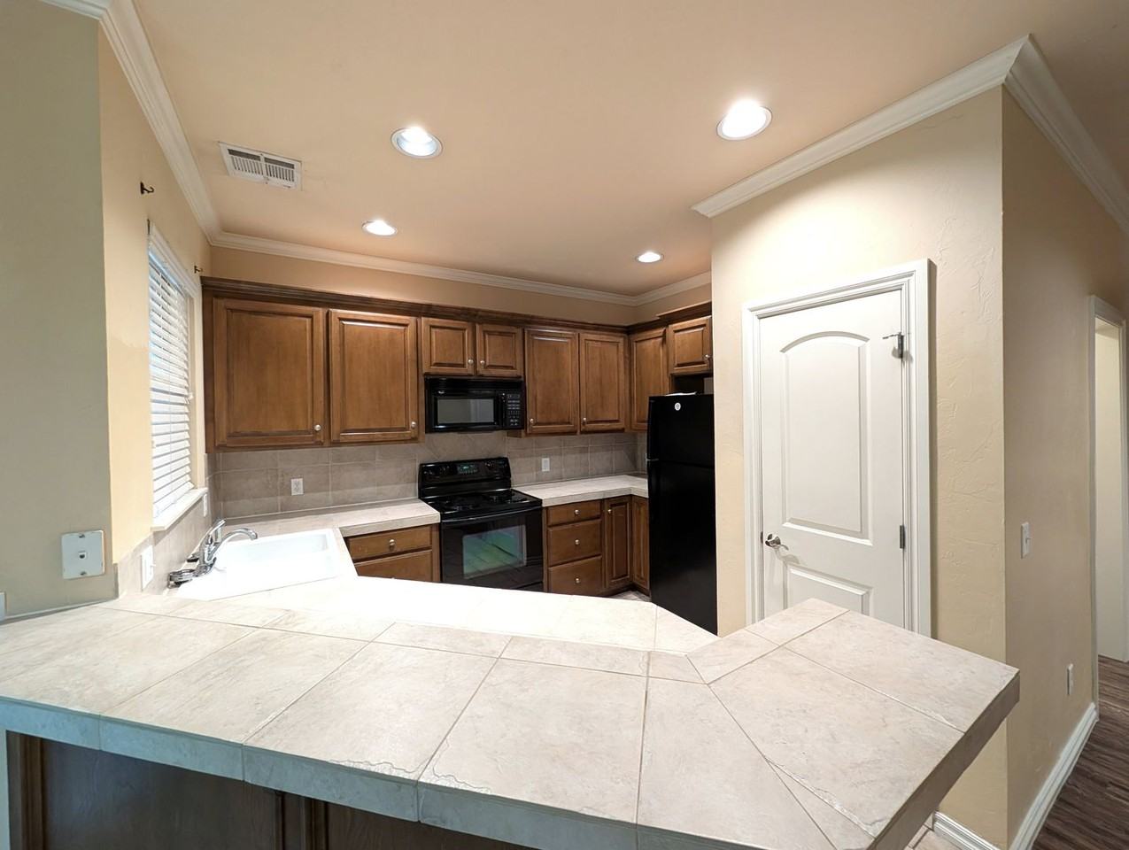17115 Cedar Dr - Photo 6 of 17