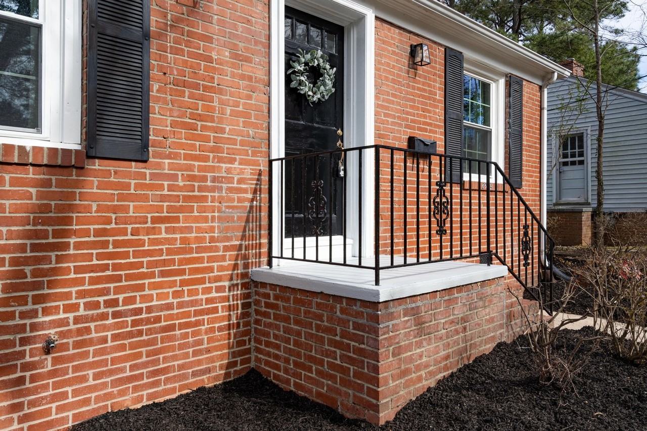 2204 Guess Rd - Photo 2 of 17