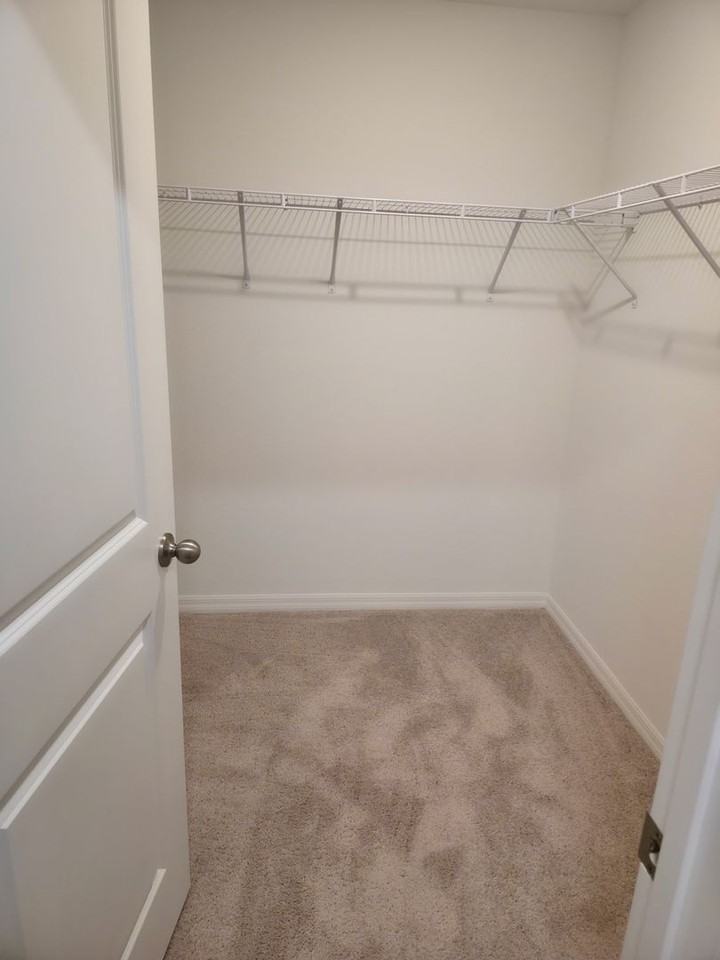 29824 Fedora Cir - Photo 3 of 20