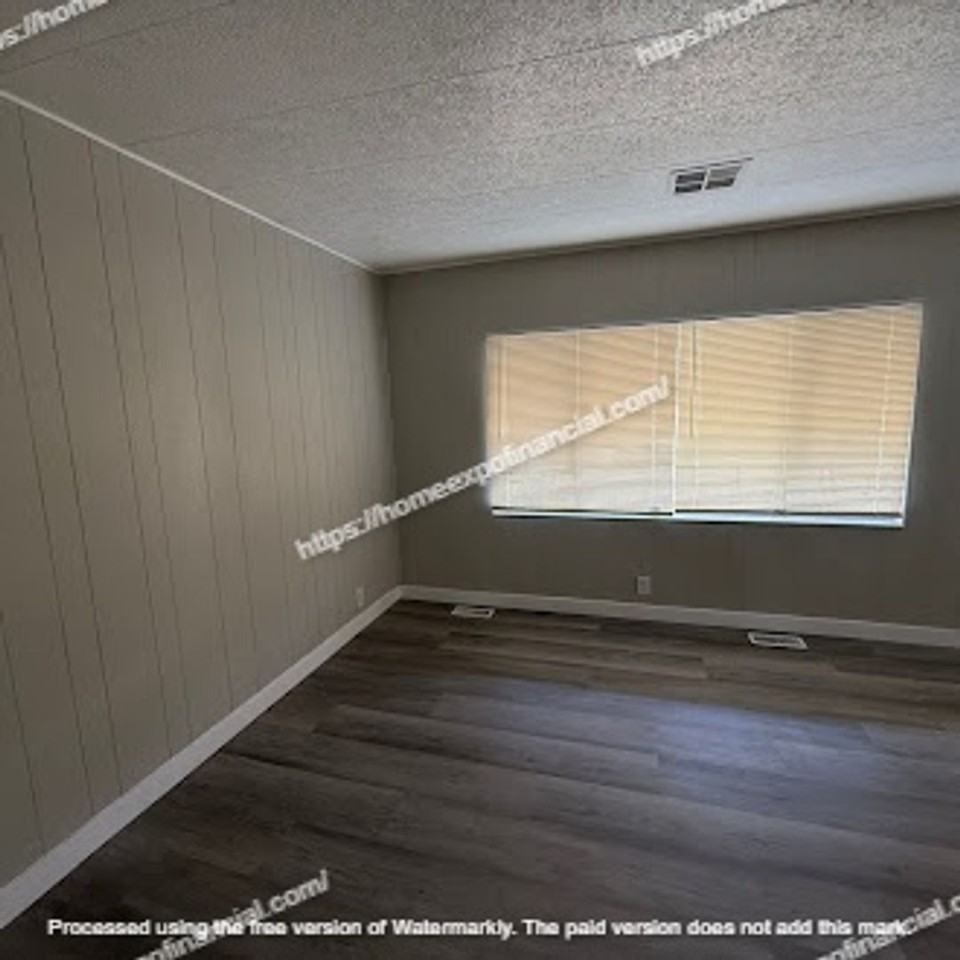 26281 Olson Ave - Photo 4 of 20