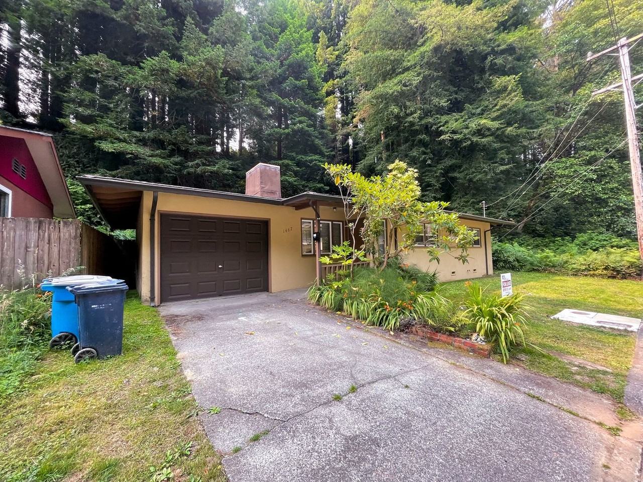 1467 Beverly Dr - Photo 3 of 17