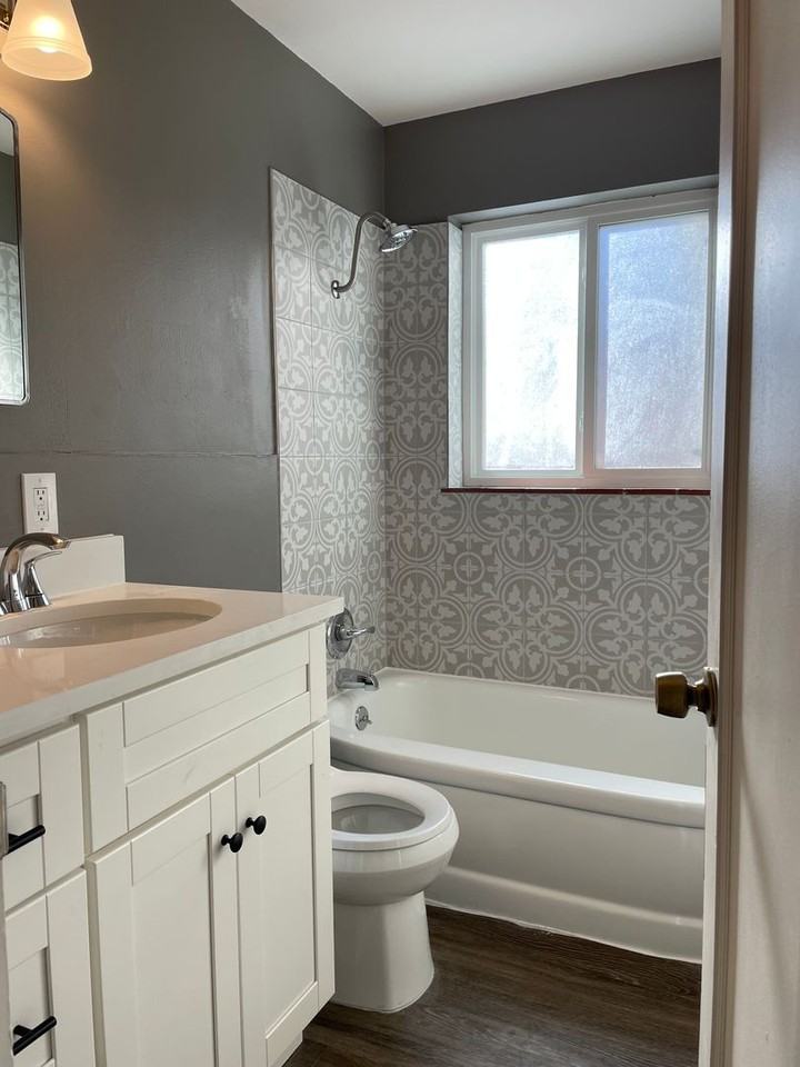 465 N Clarkson St - Photo 7 of 11