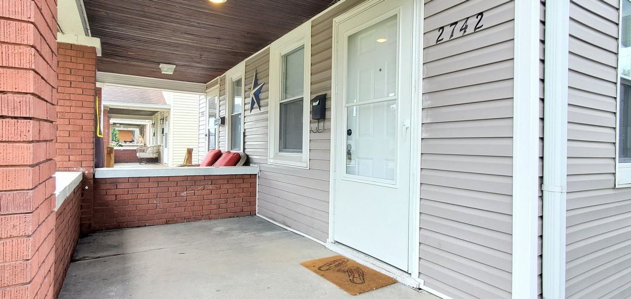 2742 Shelby St - Photo 2 of 26