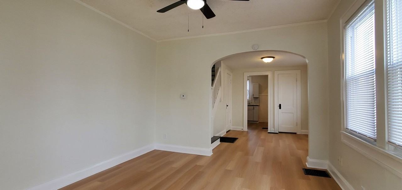 2742 Shelby St - Photo 3 of 26