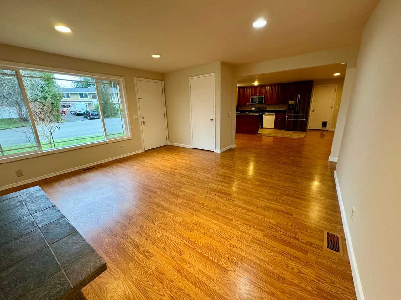 12909 Ne 132nd Pl - Photo 3 of 28