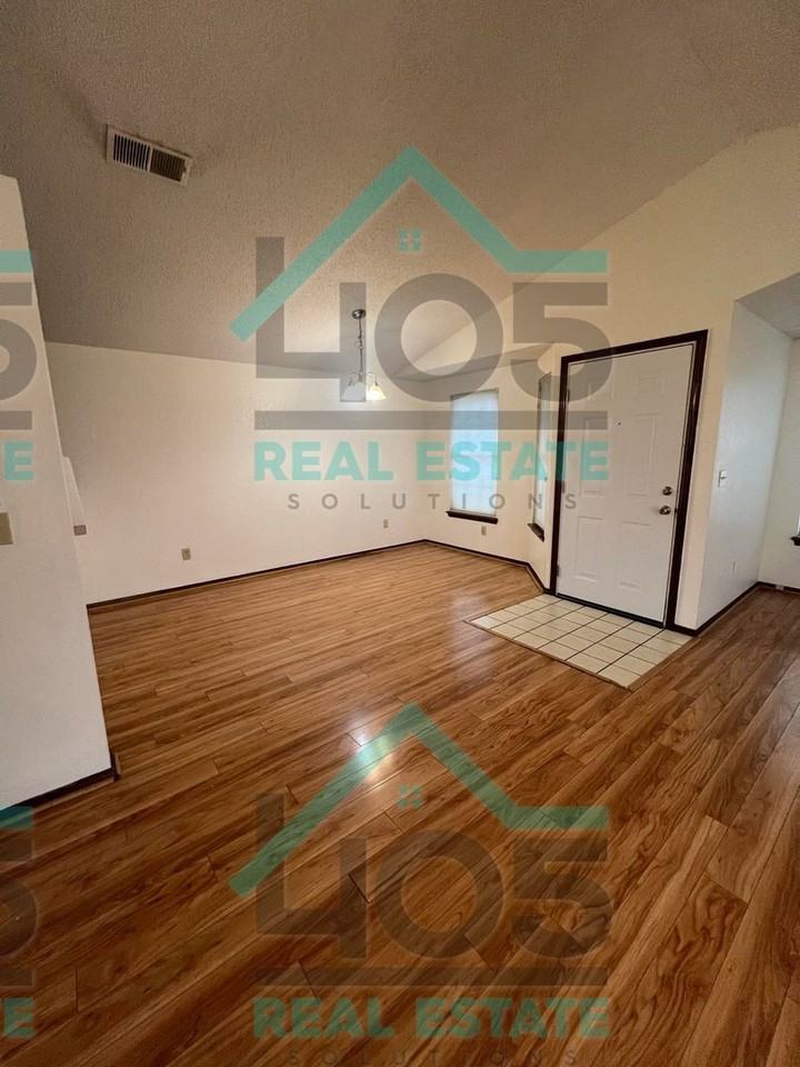 2136 Lonnie Ln - Photo 5 of 14