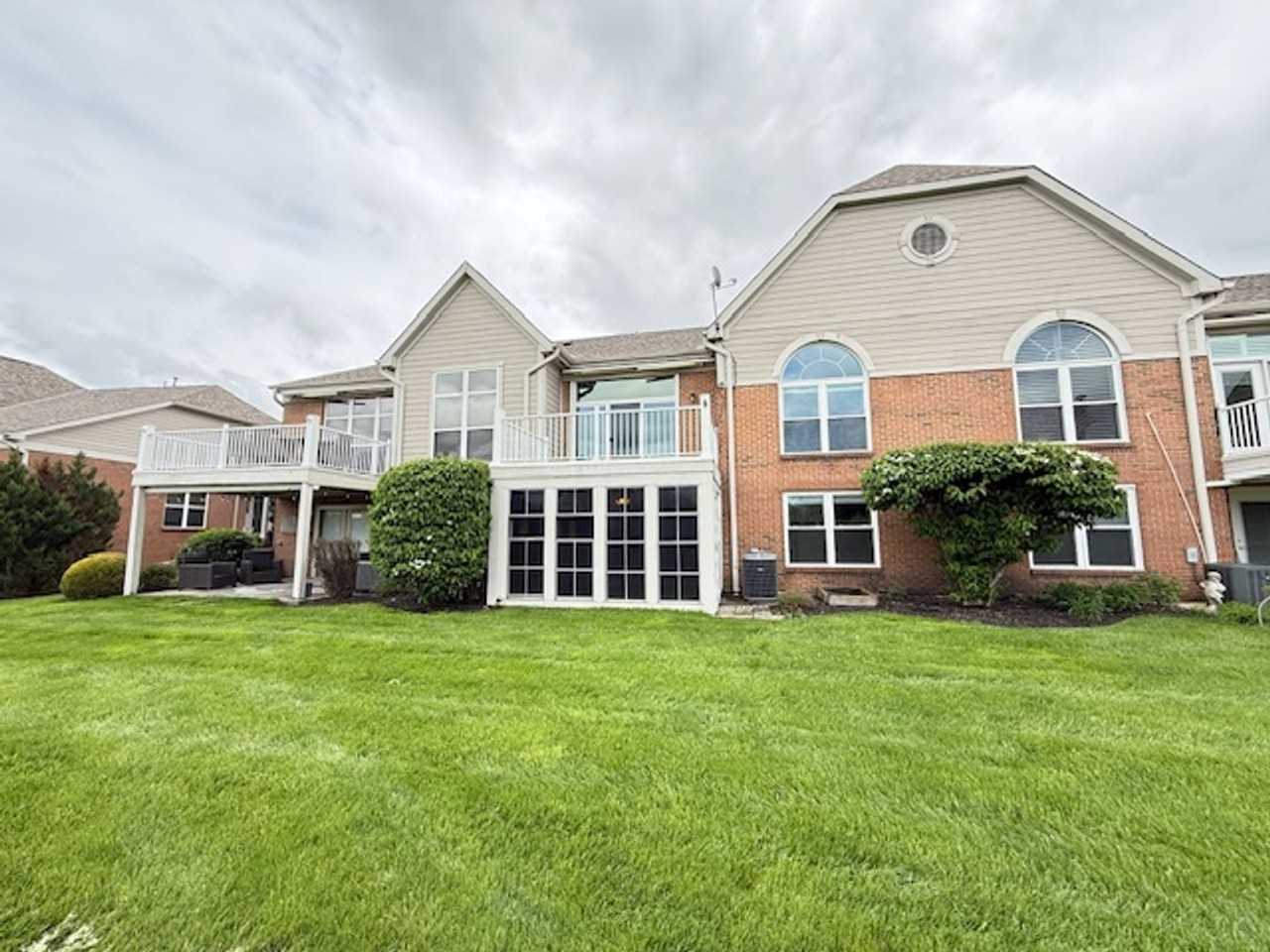 10453 Masters Dr - Photo 3 of 30